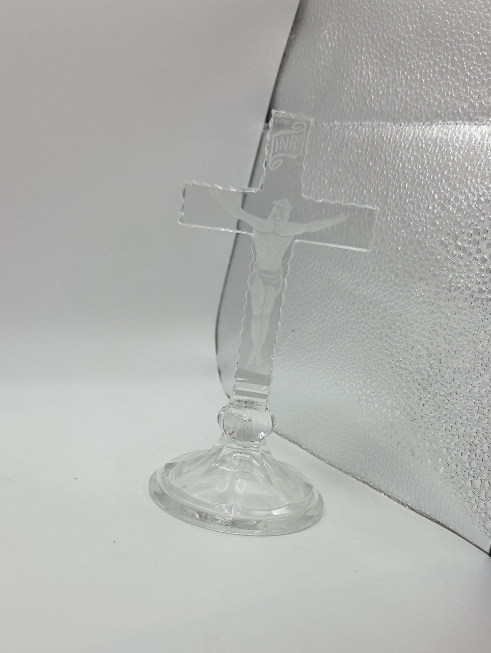 Religious Crystal Clear Glass Crucifix Statue - Clear